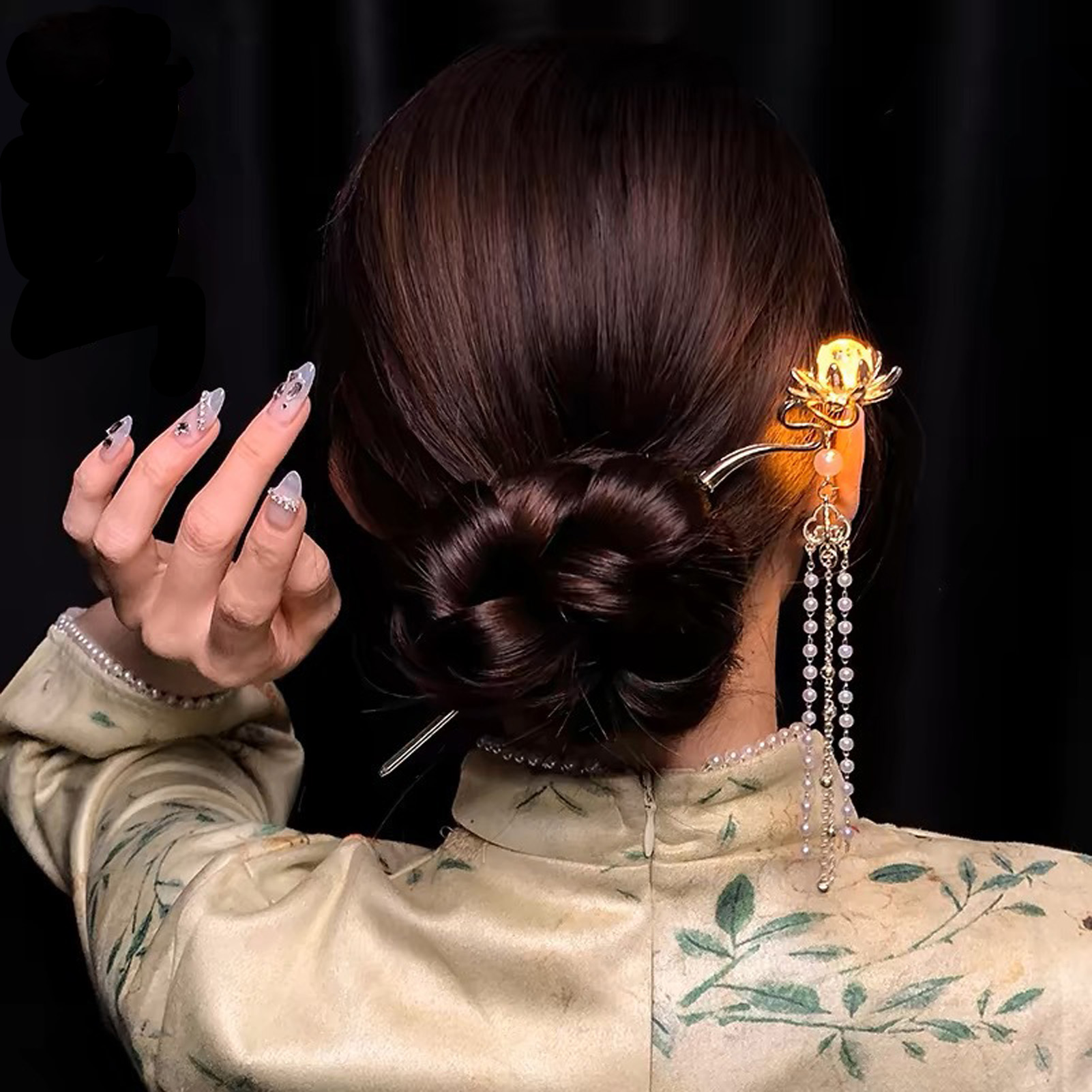 Luminous Flower Hairpin Exquis - đánh giá và giá Tech Accessories For Women